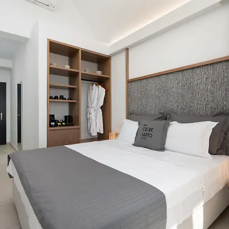 Apartahotel Cuore Santo Fira (Santorini)